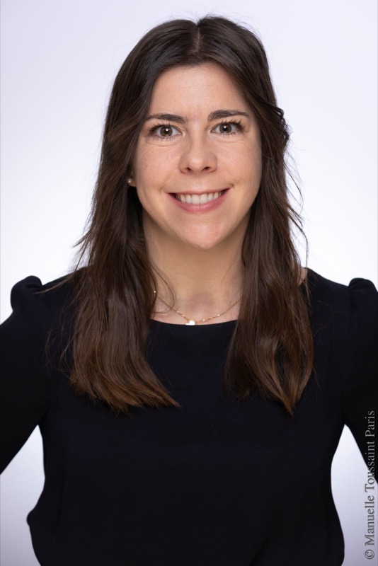 Ariane CHOLLET, Stratégie de communication